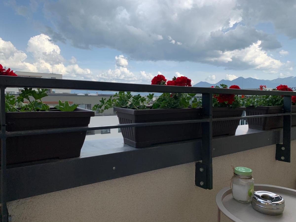 Executive Apartment Avantgarden Coresi Brasov Luaran gambar
